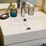 Jenny With Jacuzzi Apartamento