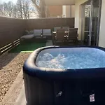 Apartamento Jenny With Jacuzzi Brezovica