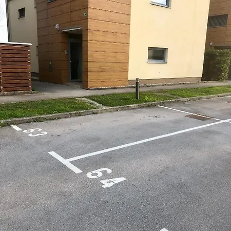 公寓 Jenny With Jacuzzi *