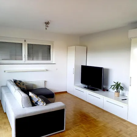 Jenny With Jacuzzi Brezovica