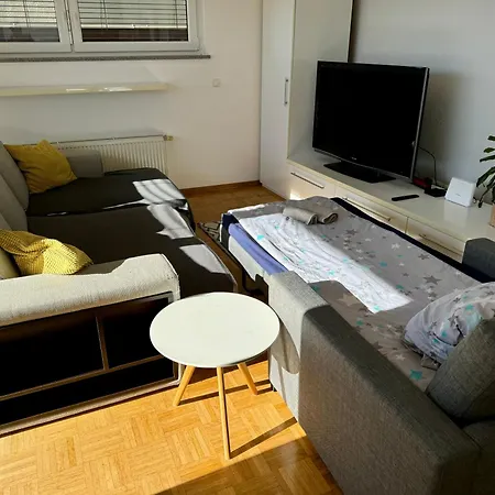 Jenny With Jacuzzi 公寓 *