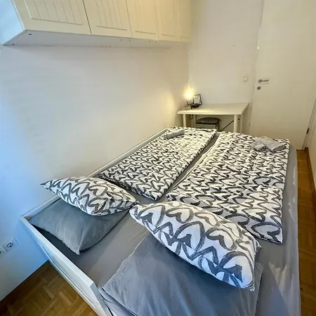 Jenny With Jacuzzi 公寓