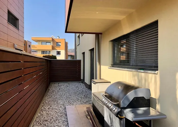 Διαμέρισμα Jenny With Jacuzzi *