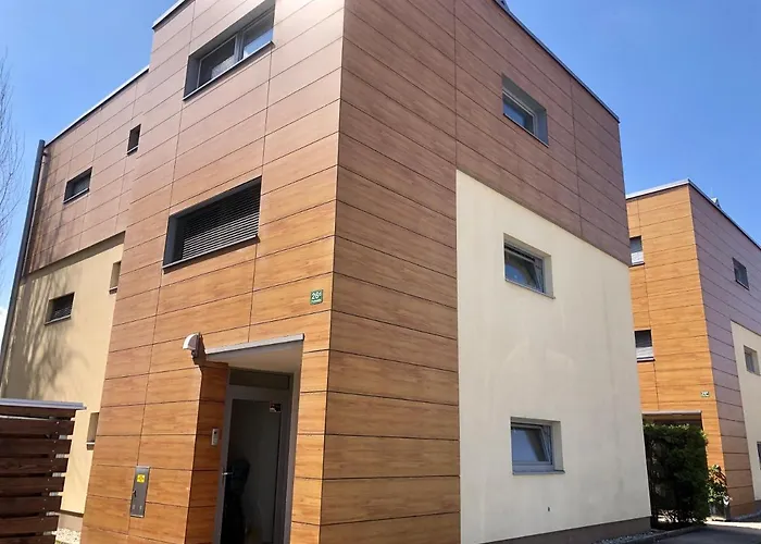 Jenny With Jacuzzi Διαμέρισμα *